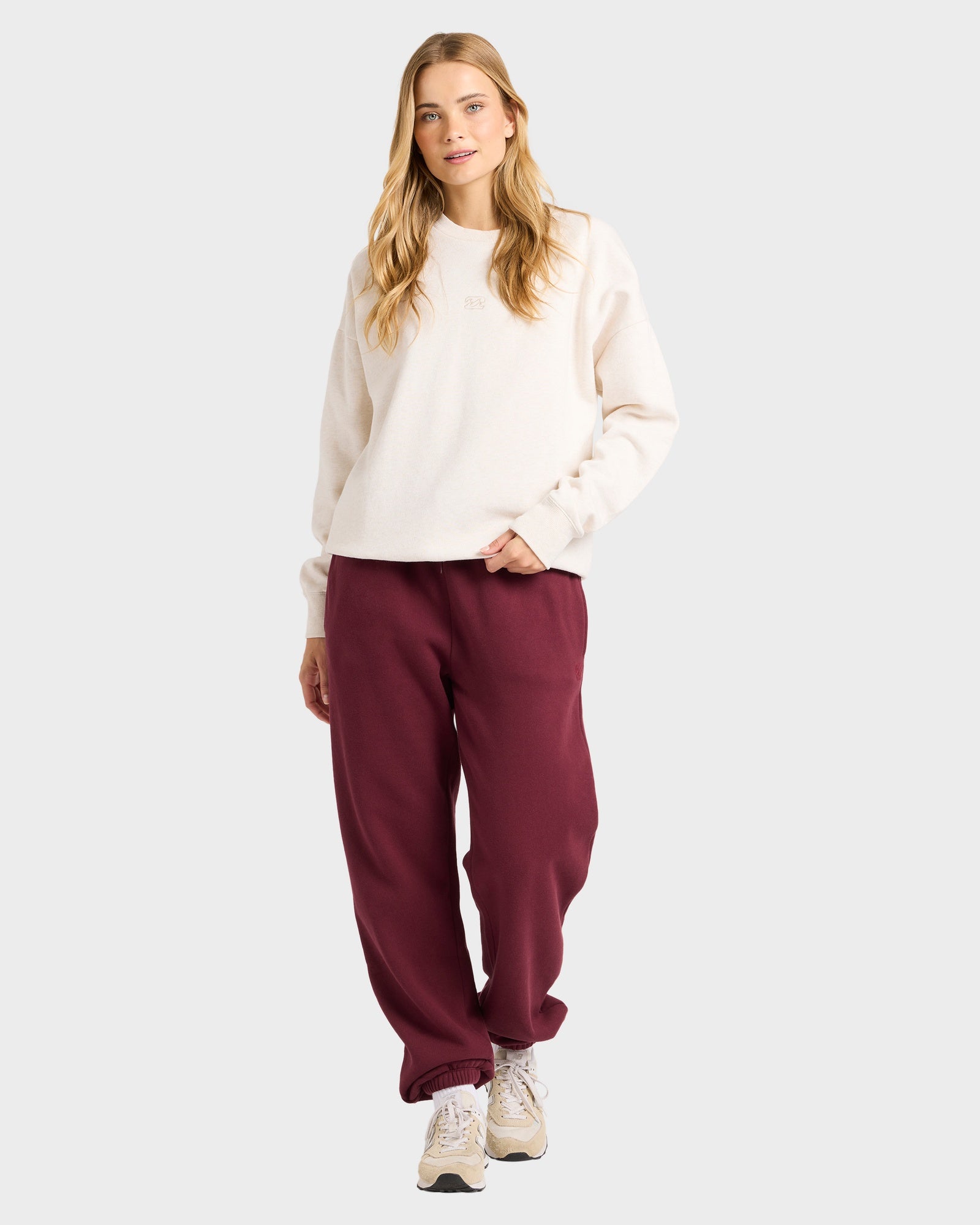 Womens Wave Essentials Track Pants