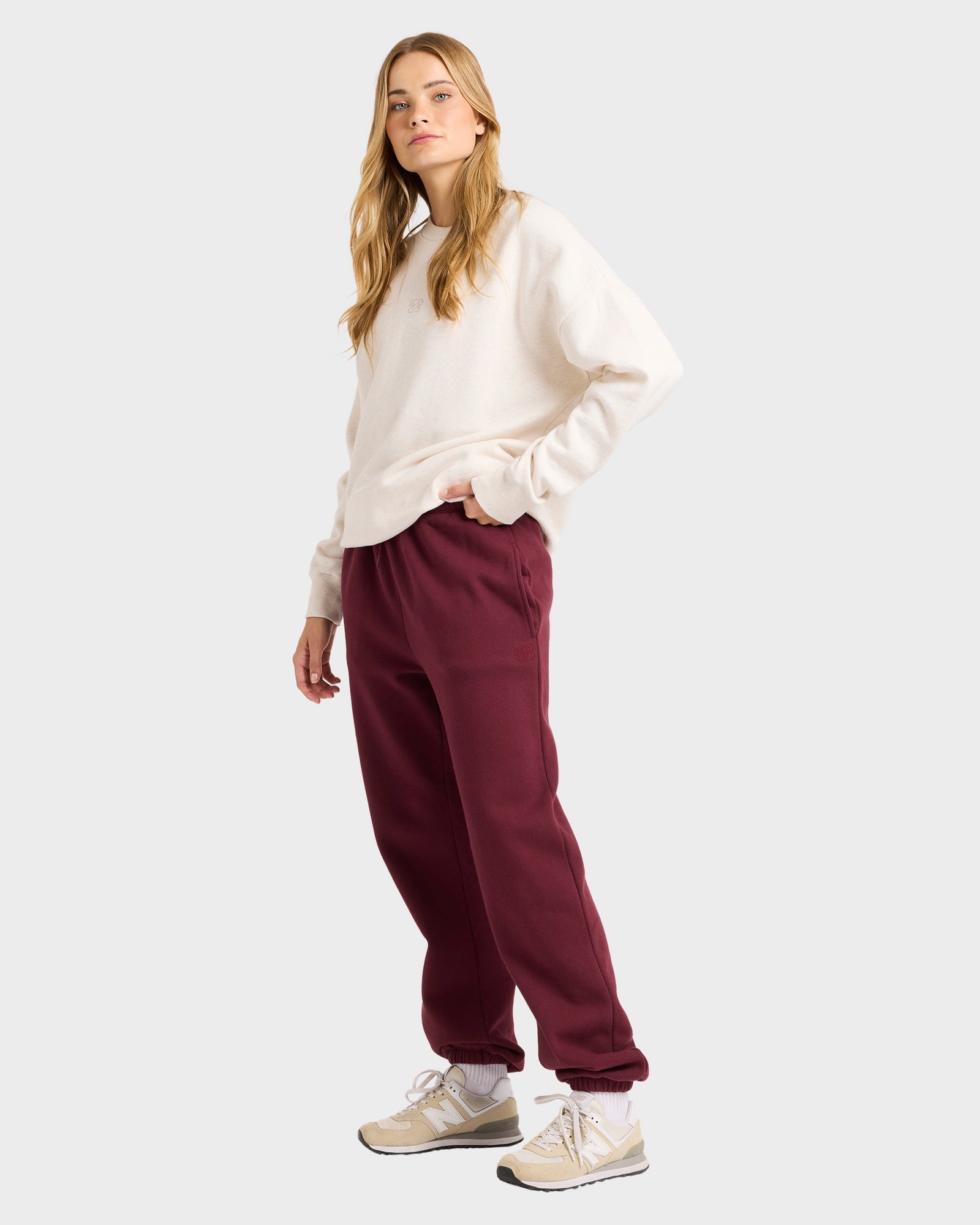Womens Wave Essentials Track Pants