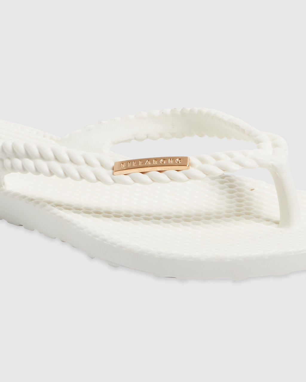 Womens Kick Back Solid Thongs