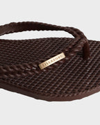 Womens Kick Back Solid Thongs