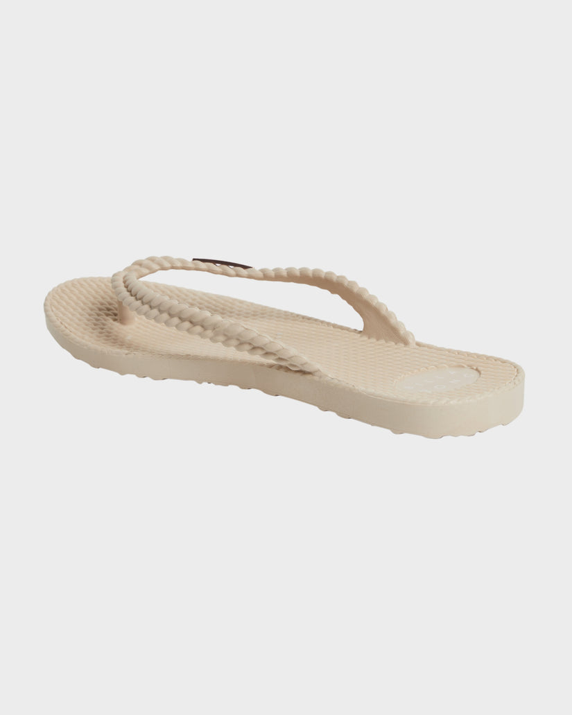 Womens Kick Back Solid Sandals