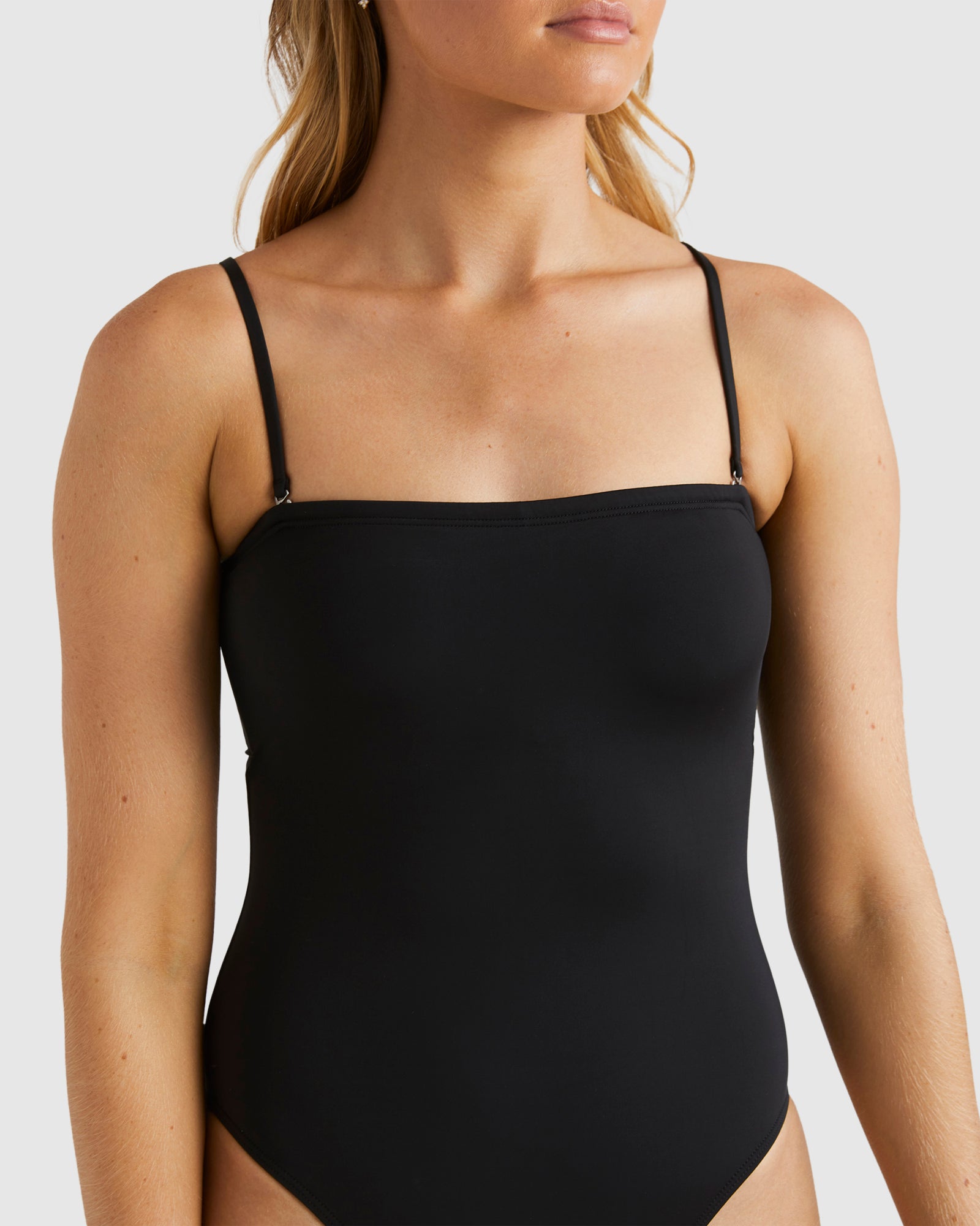 Womens Sol Searcher Tully One Piece Swimsuit