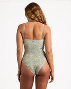 ubjx100336_billabong_seg_bck1