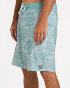 ubybs00240_billabong_bkf0_sd6