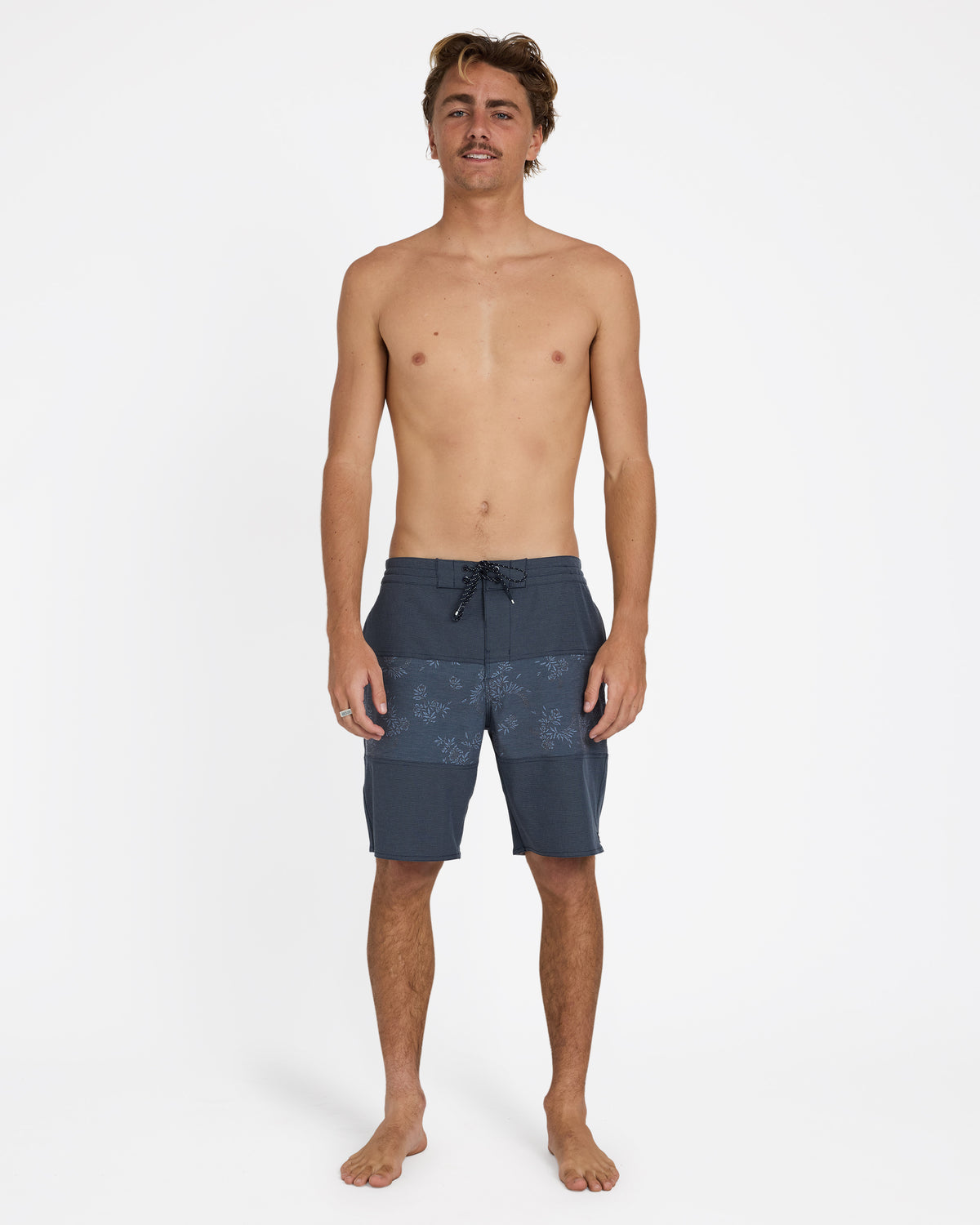 ubybs00241_billabong_trv_frt9