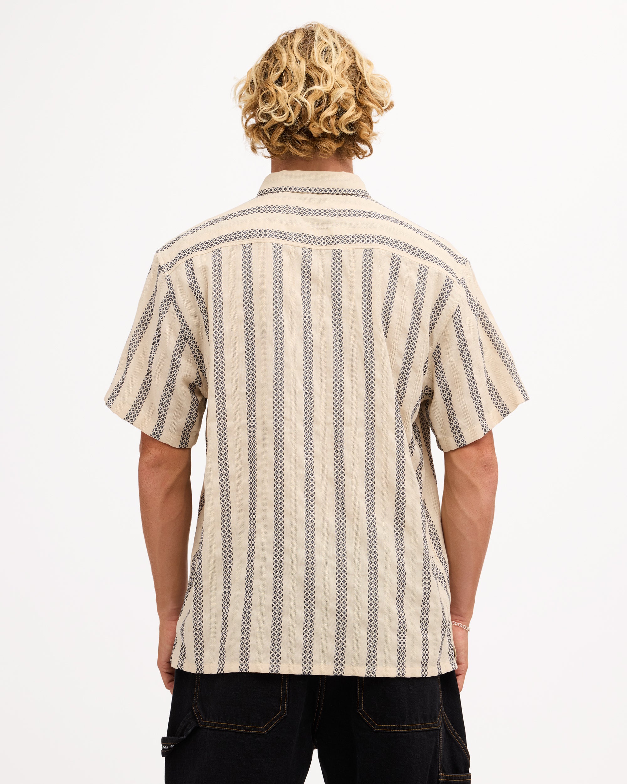 ubywt00175_billabong_oat_bck1