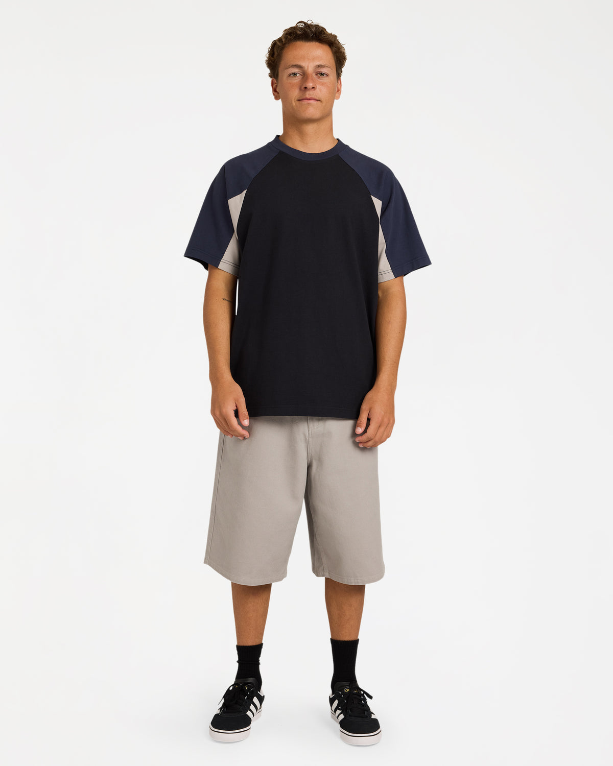 ubyzt00830_billabong_blk_frt9
