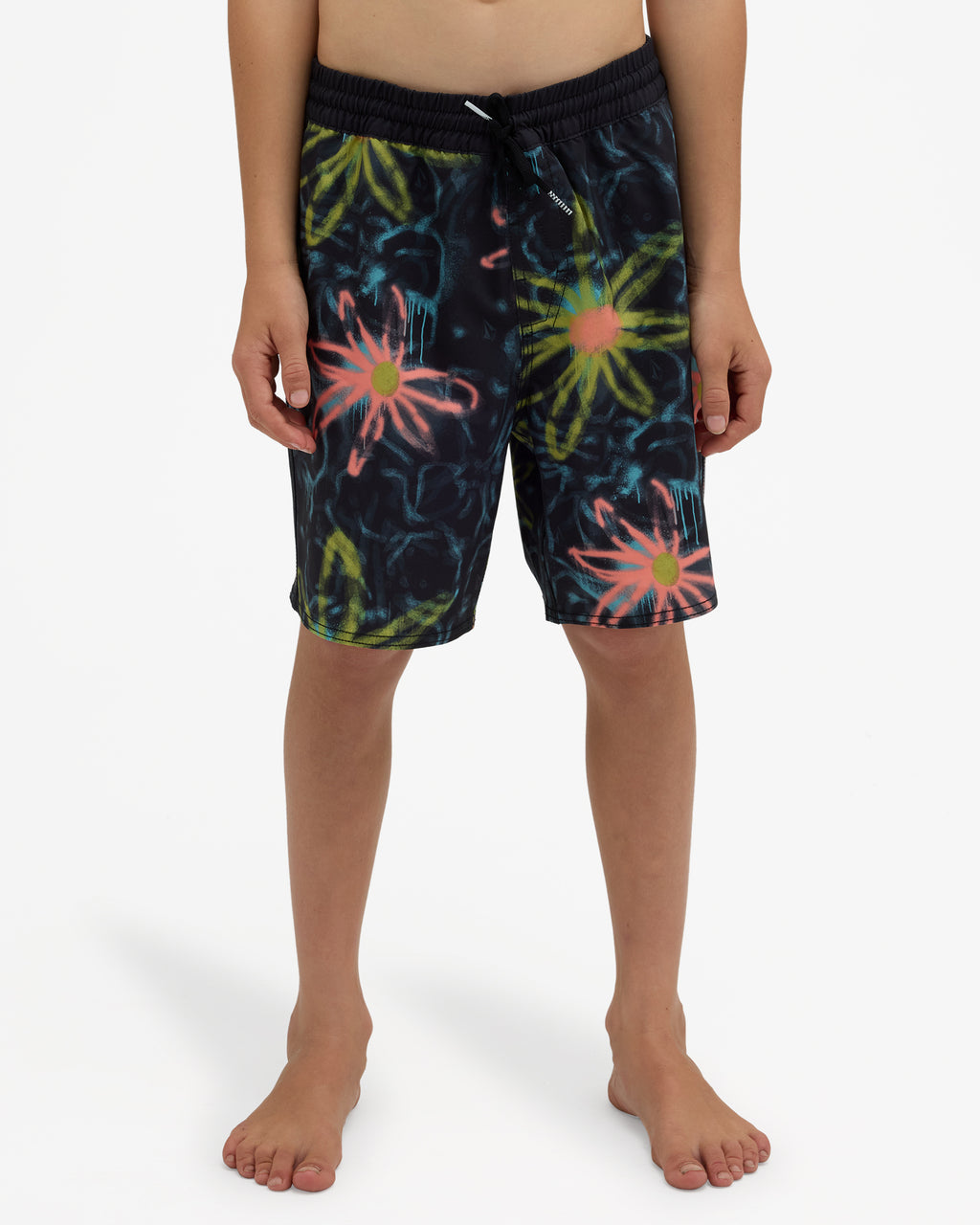 ucbjv03005_volcom_blk_frt1