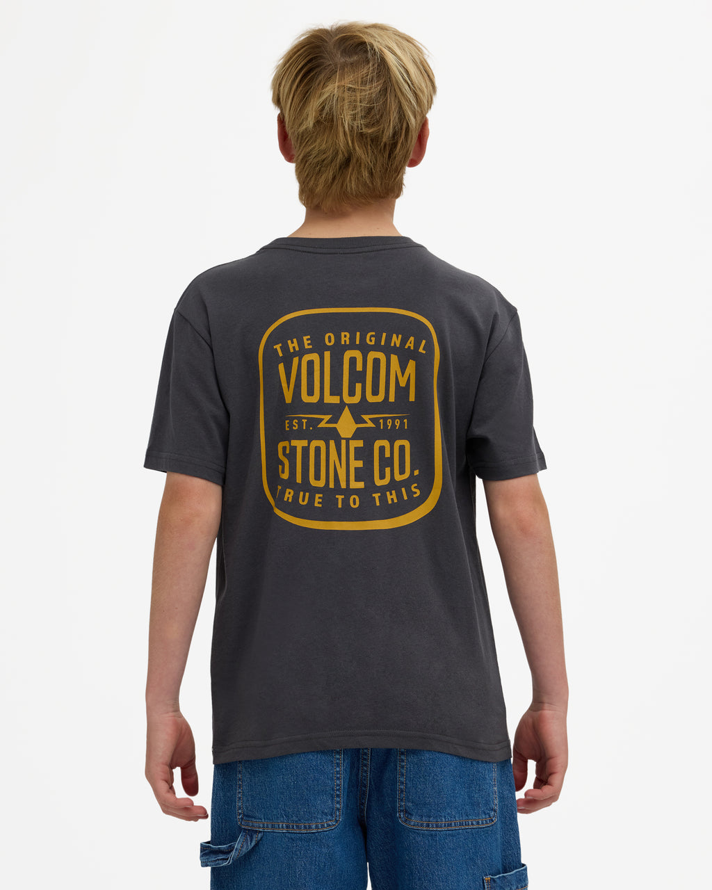 ucbzt03009_volcom_asb_bck1