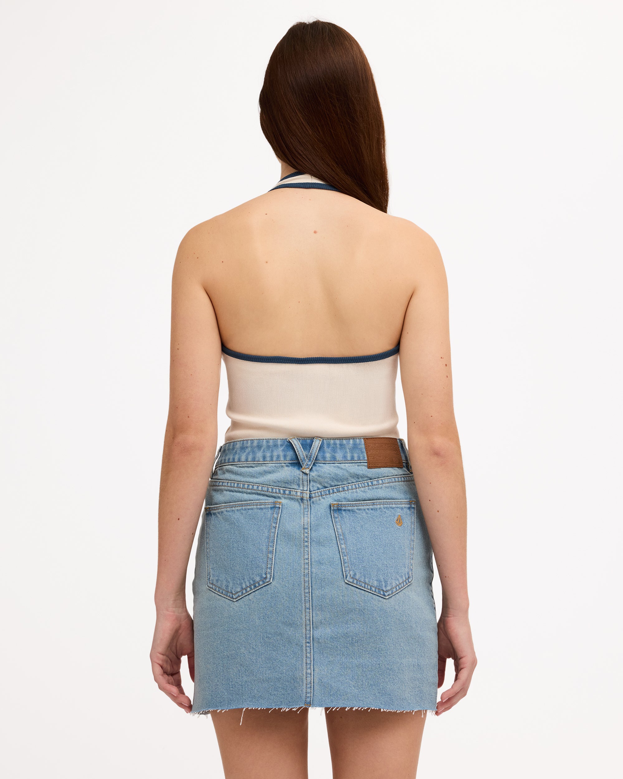 ucjdk03000_volcom_sbl_bck1