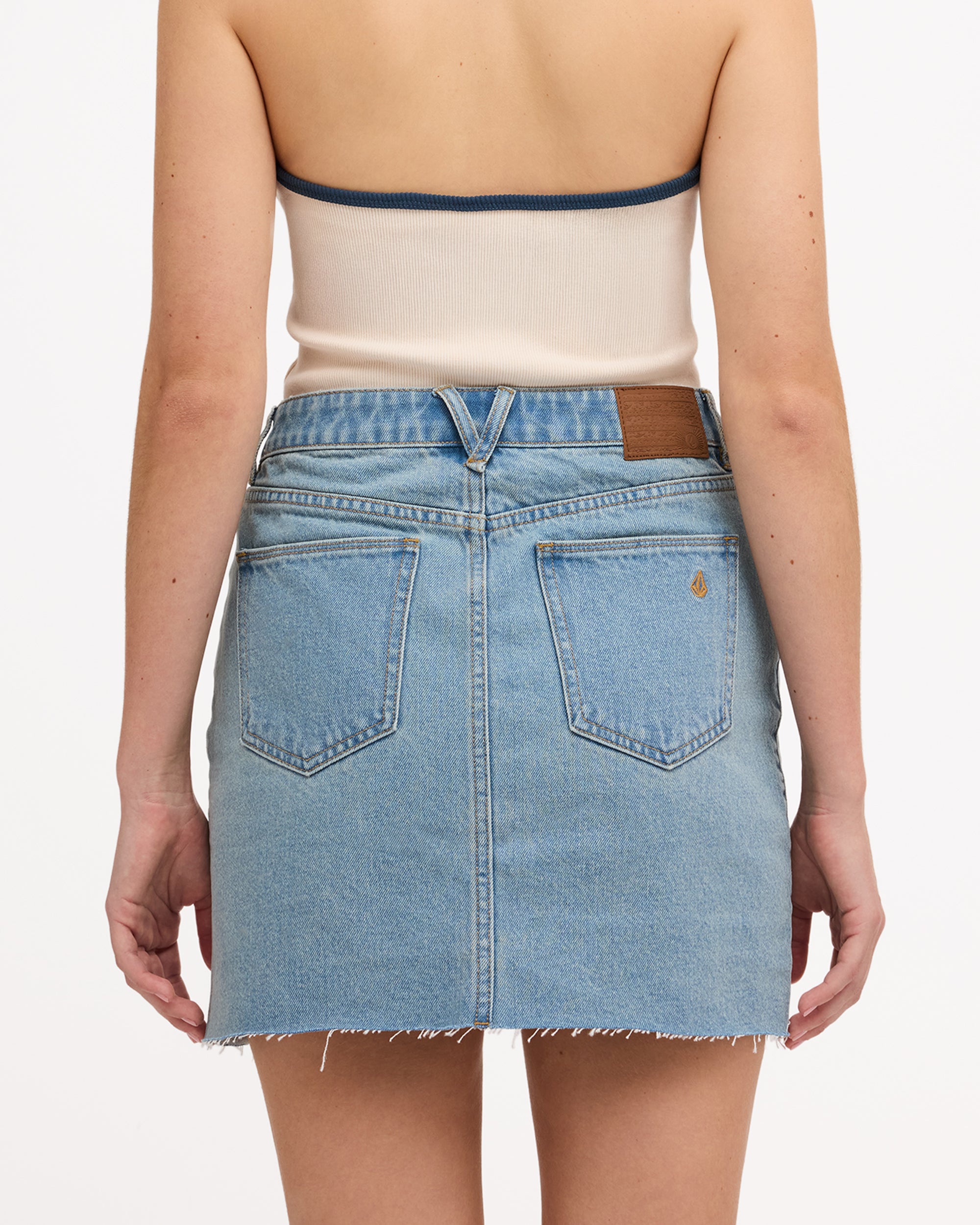 ucjdk03000_volcom_sbl_bck4