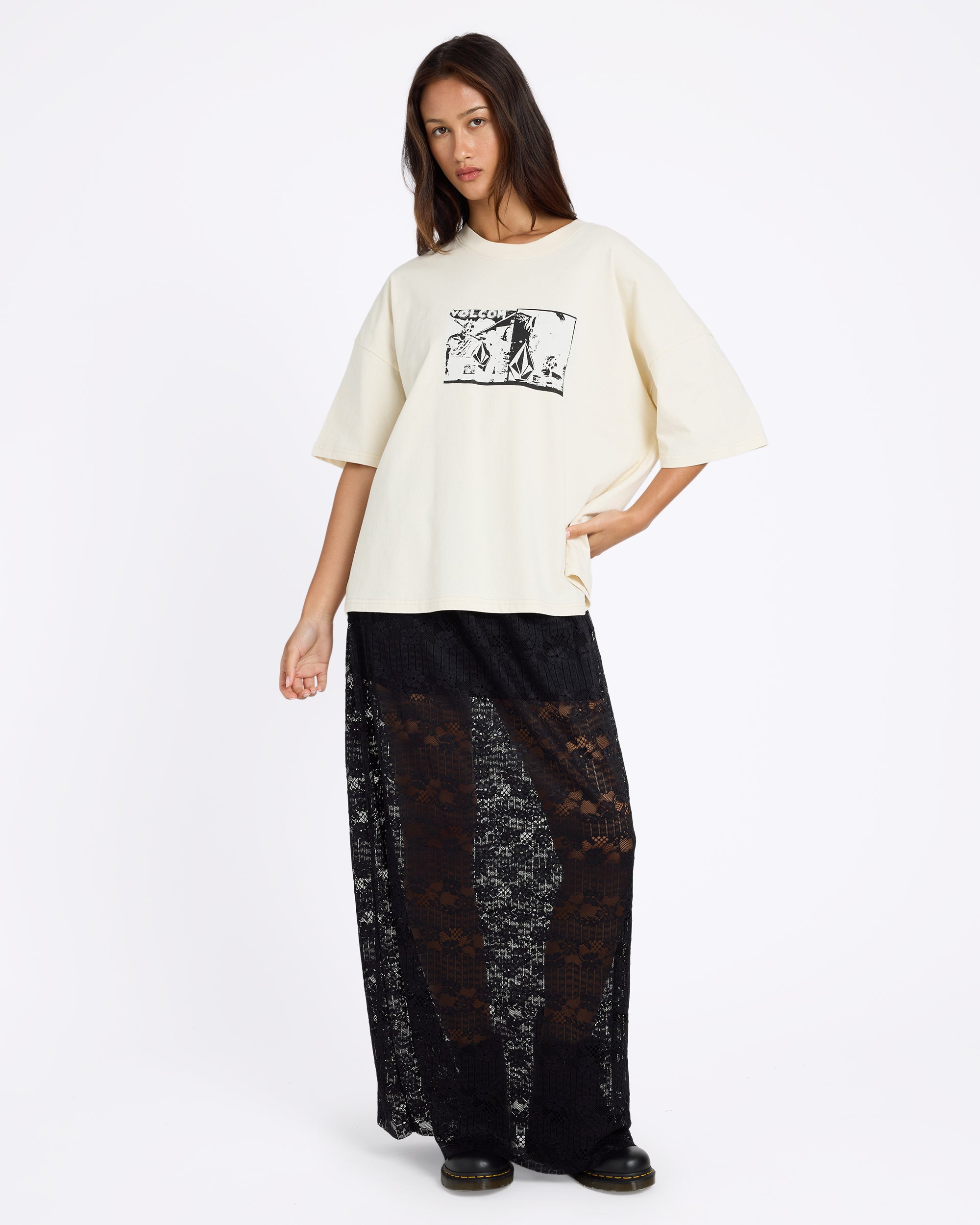 ucjkk03000_volcom_blk_frt9