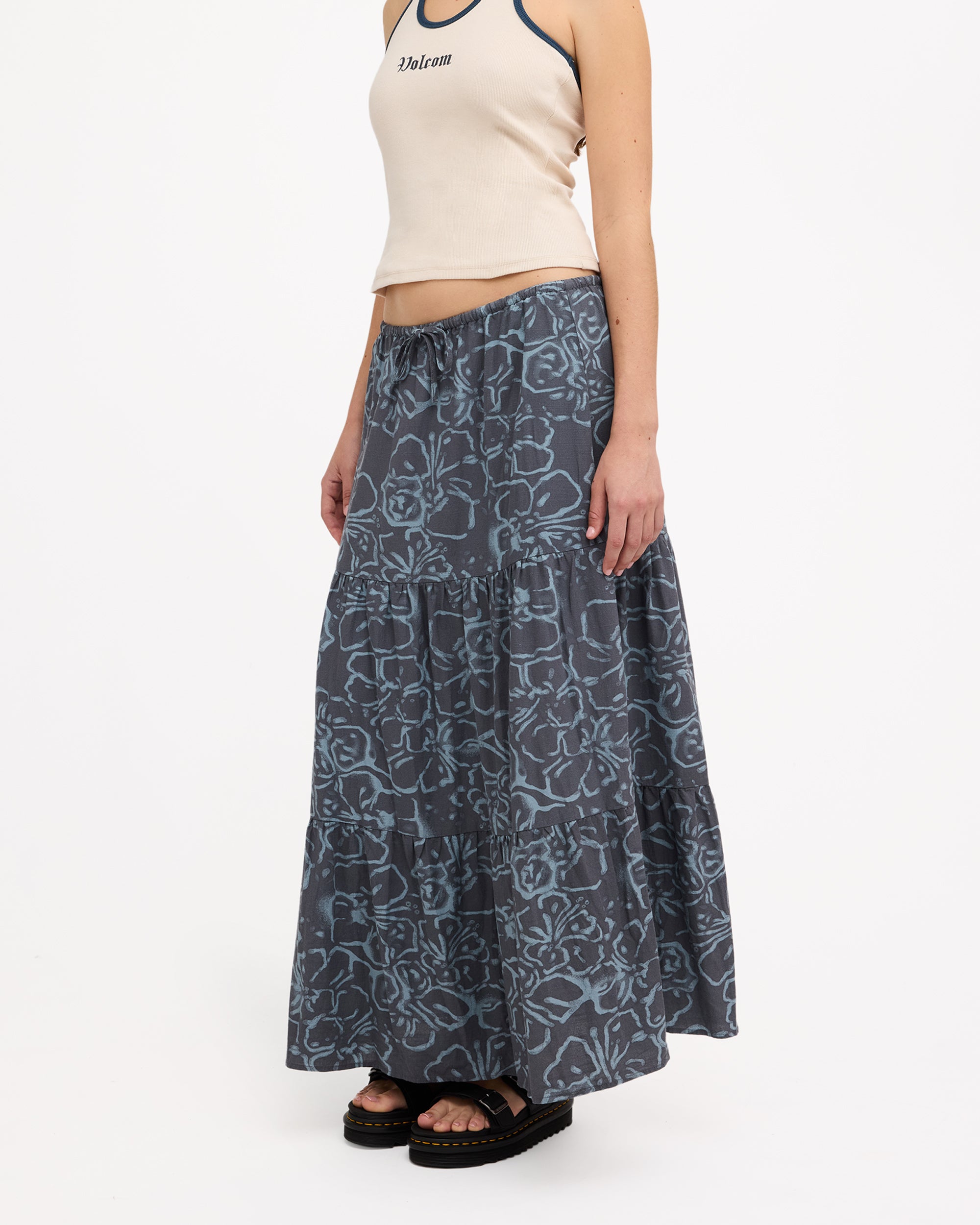 ucjkk03001_volcom_blu_sd4