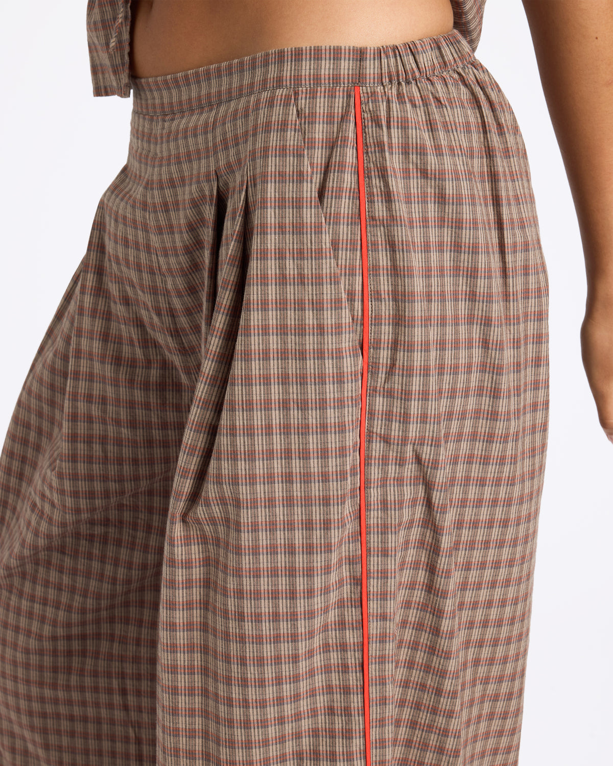 ucjnp03000_volcom_eth_dtl1