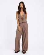 ucjnp03000_volcom_eth_frt9