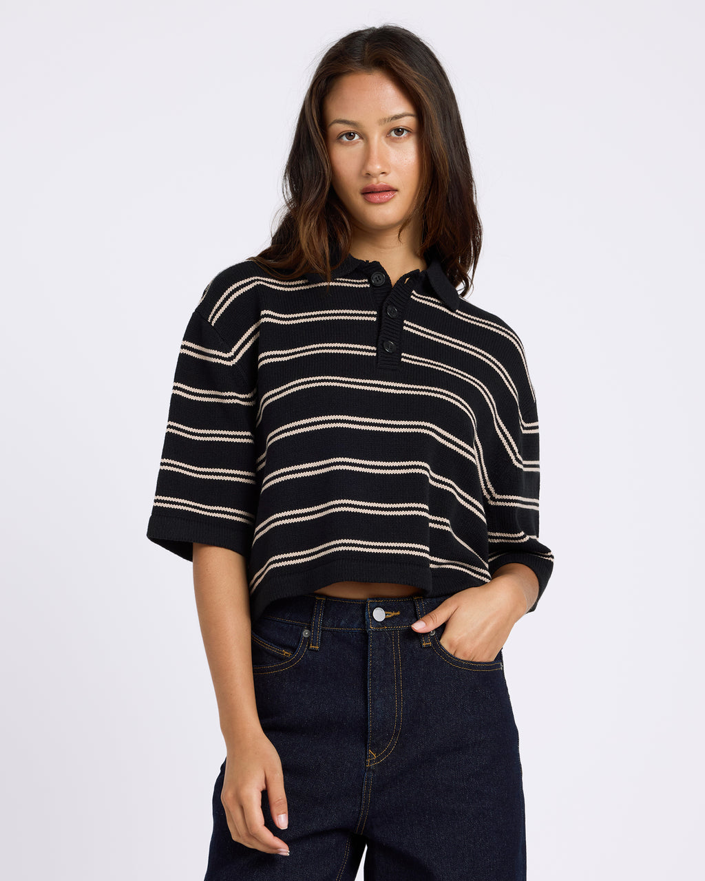 ucjsw03001_volcom_blk_frt1