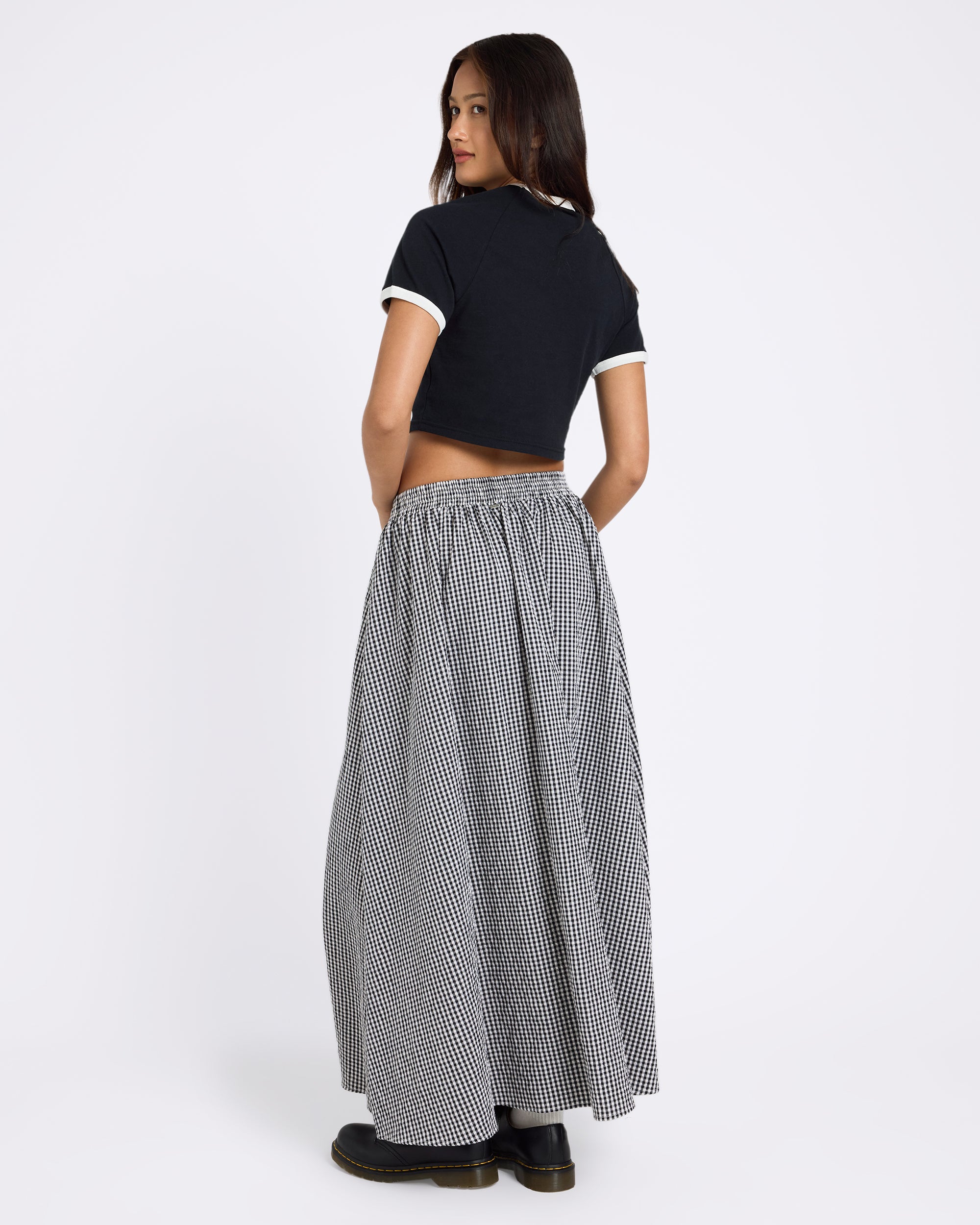 ucjwk03000_volcom_blk_bck1