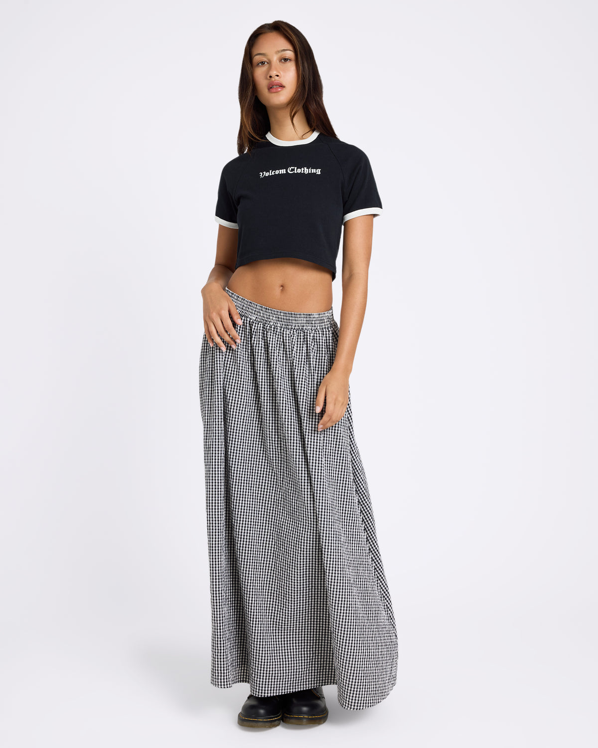 ucjwk03000_volcom_blk_frt1