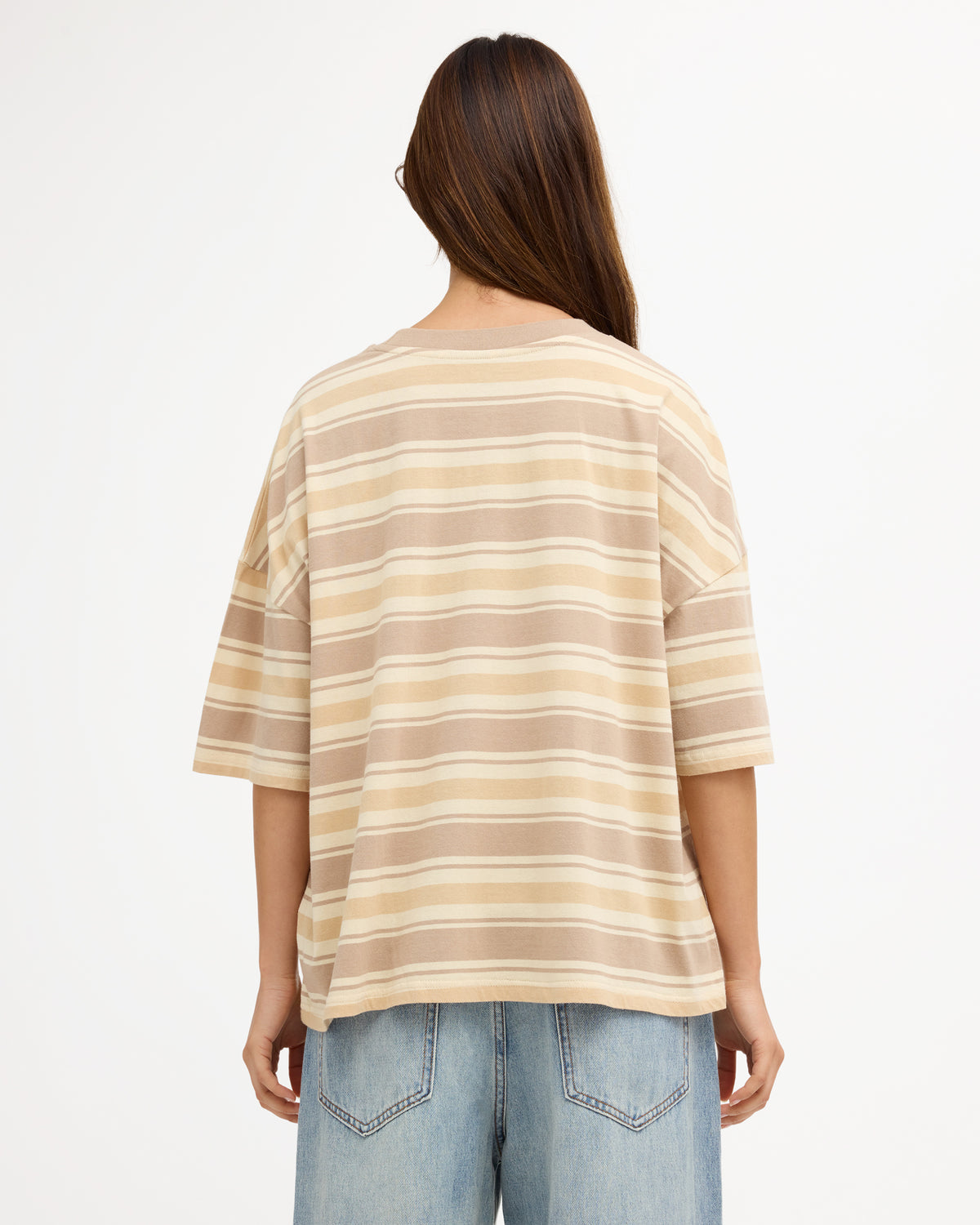 ucjzt03007_volcom_srs_bck1
