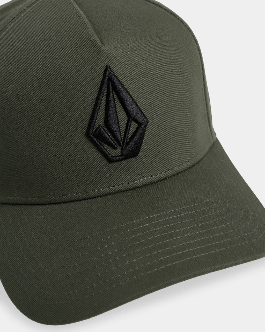 ucmha03019_volcom_sqd_dtl1