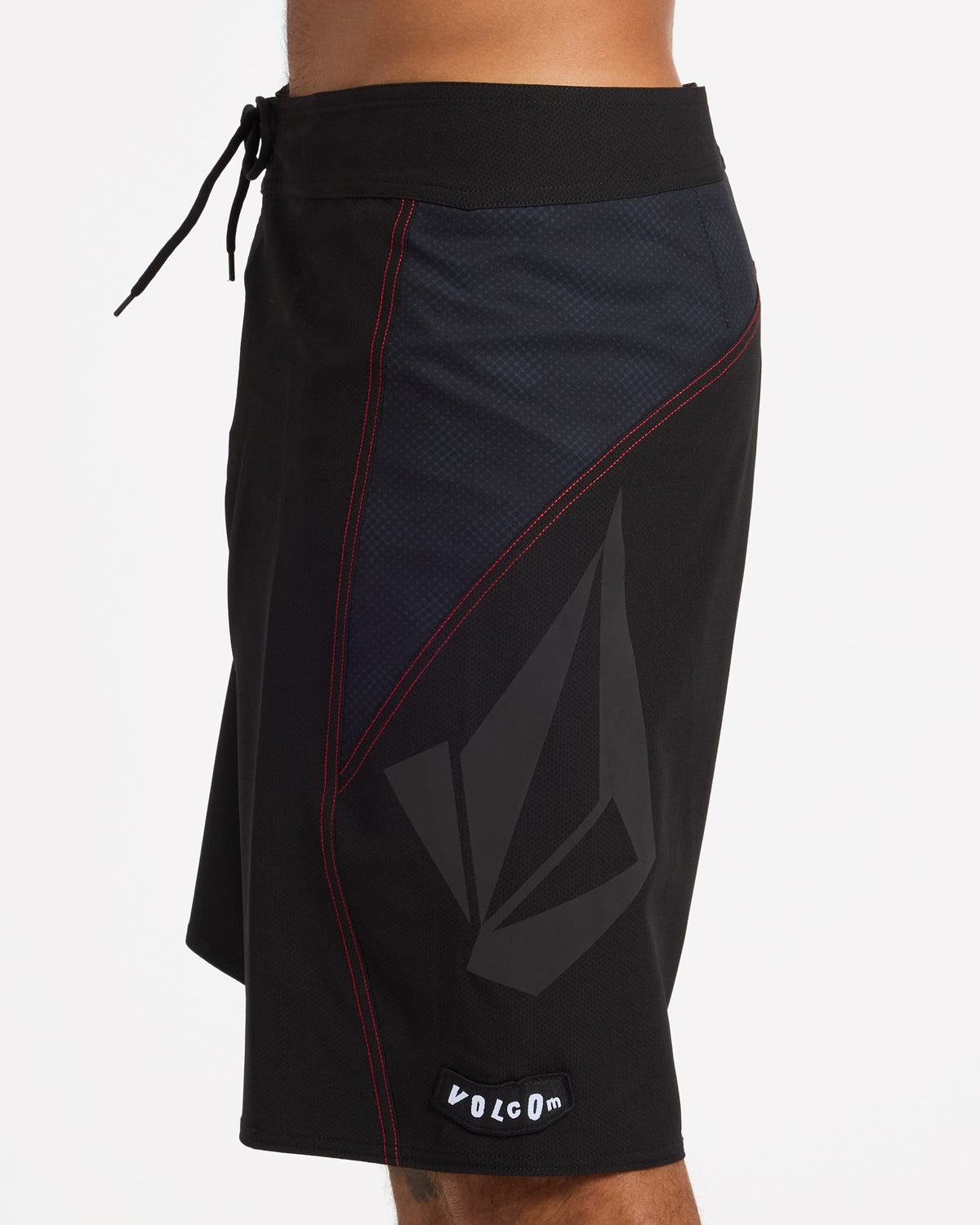 ucybs03000_volcom_blk_dtl1