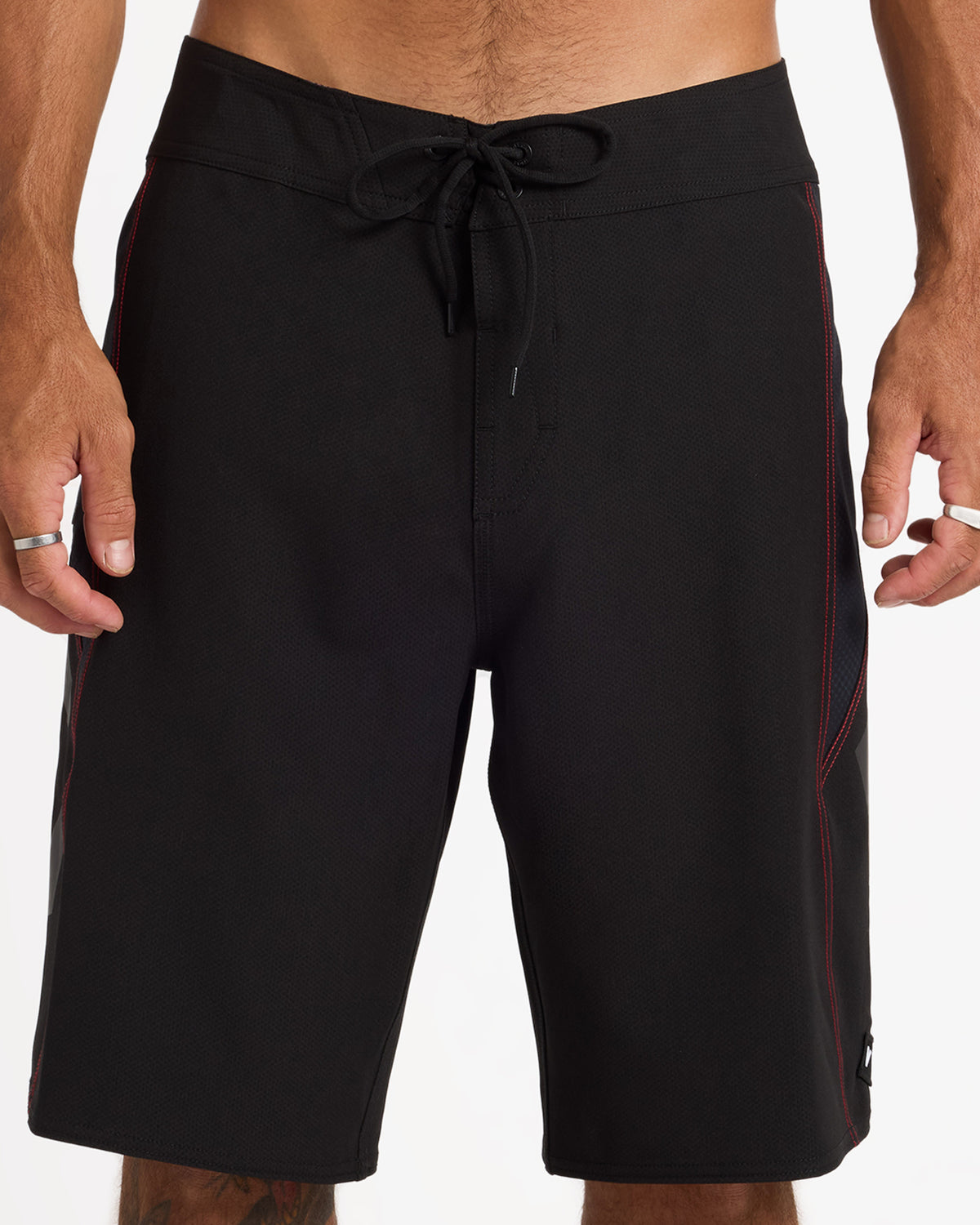ucybs03000_volcom_blk_frt6