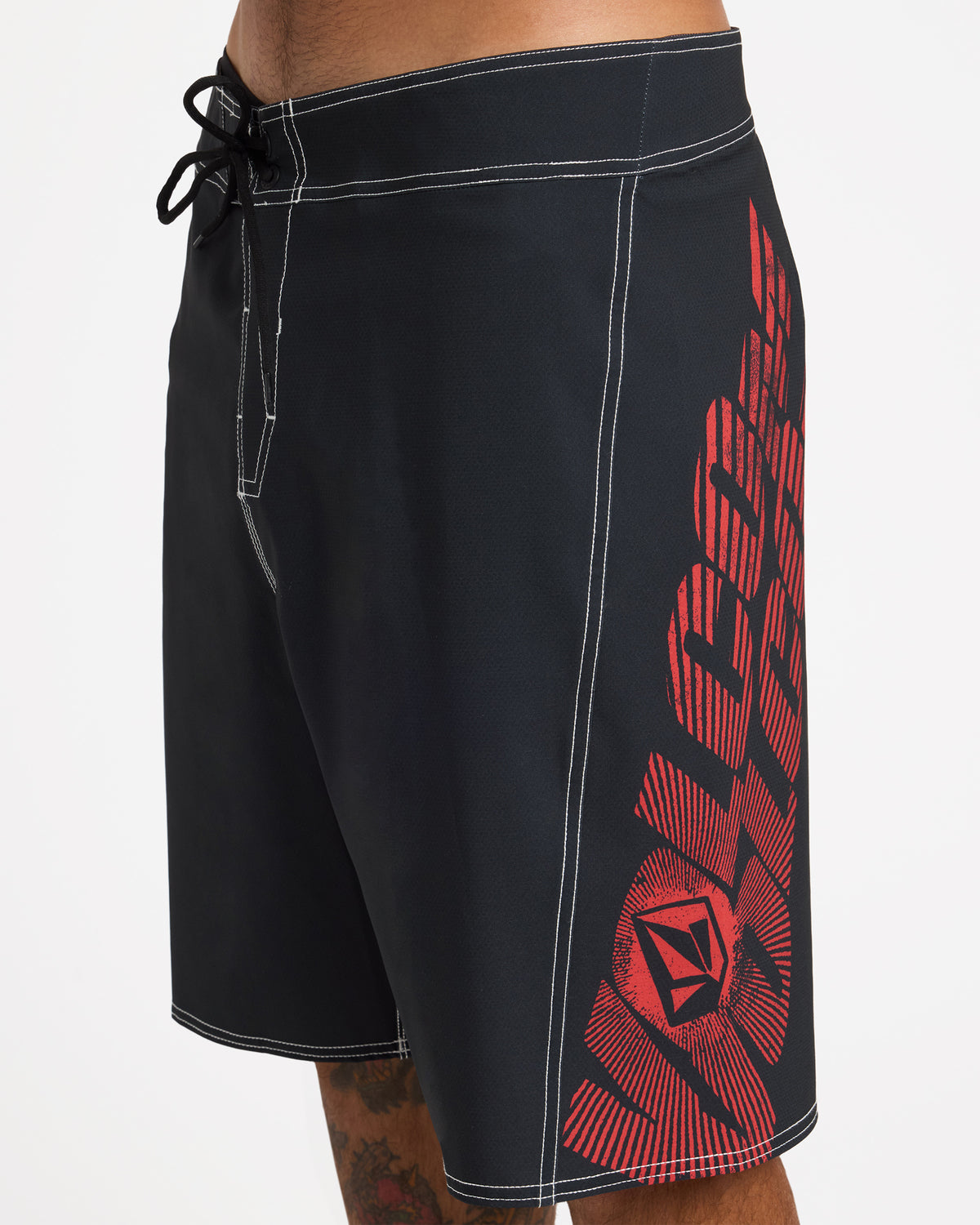 ucybs03001_volcom_bko_dtl2
