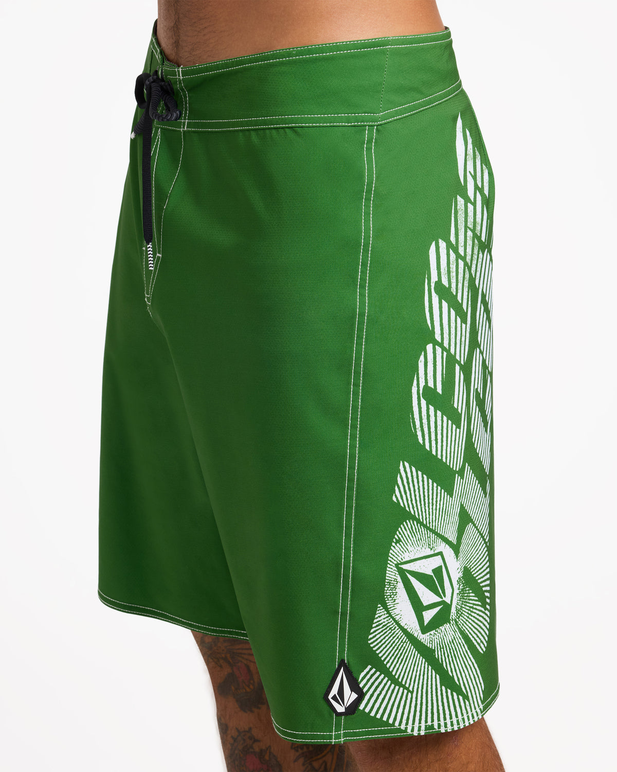 ucybs03001_volcom_dky_dtl1