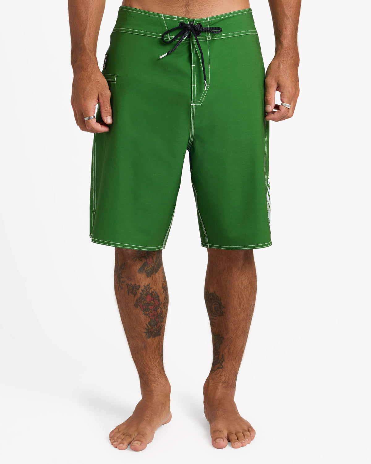 ucybs03001_volcom_dky_frt1