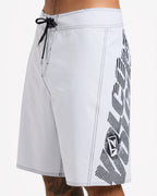 ucybs03001_volcom_wht_dtl1