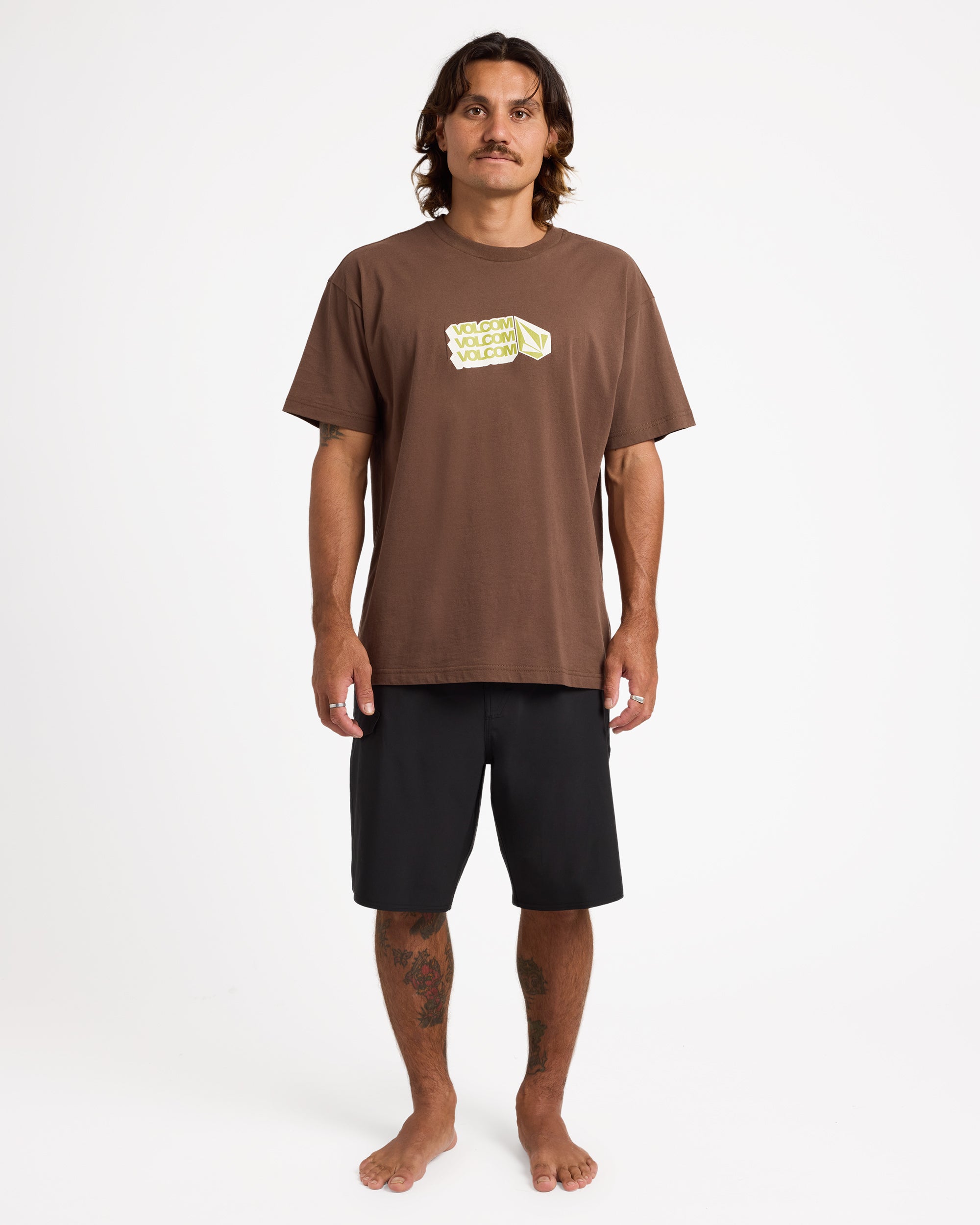 ucybs03007_volcom_blk_frt9