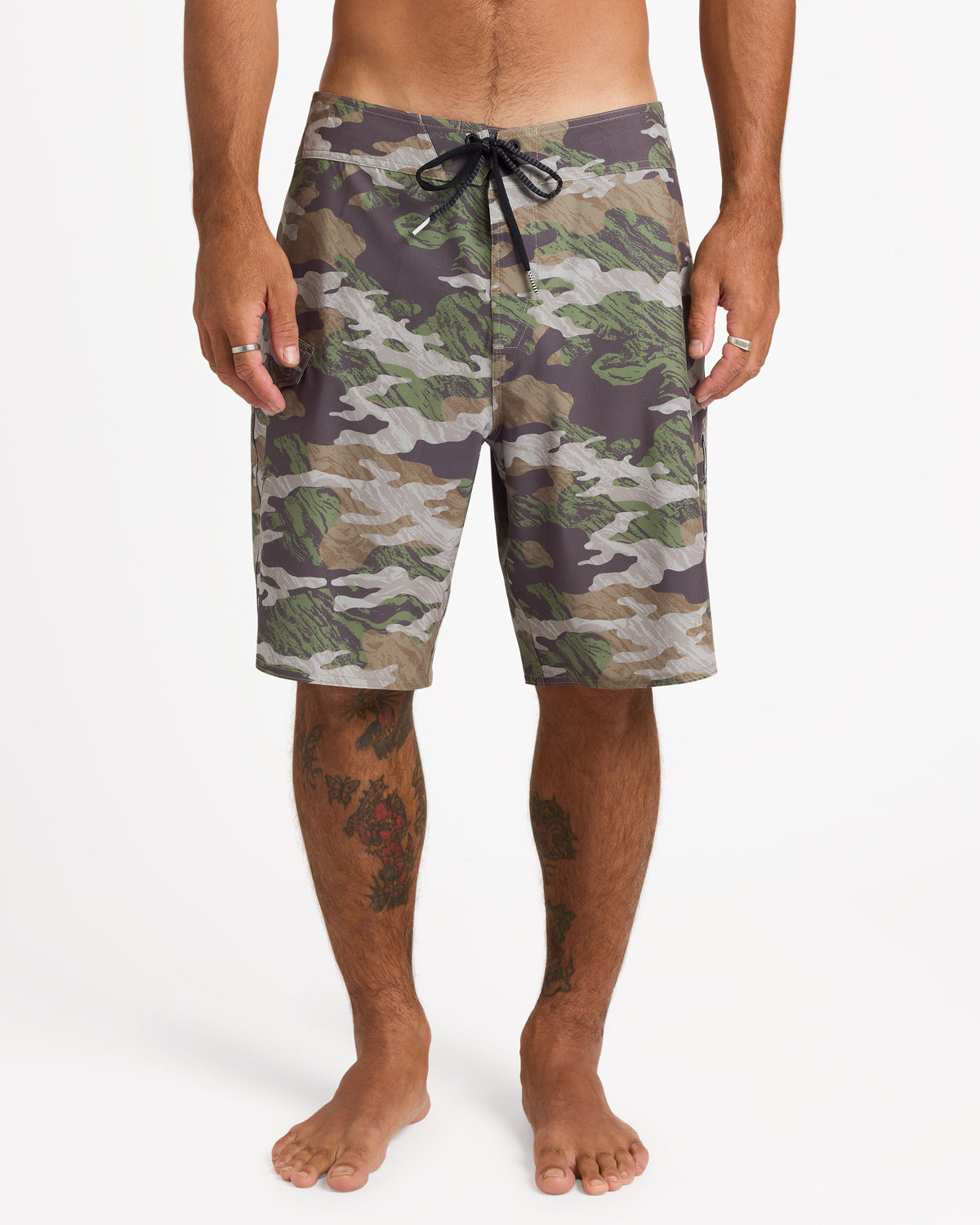 ucybs03007_volcom_kha_frt1