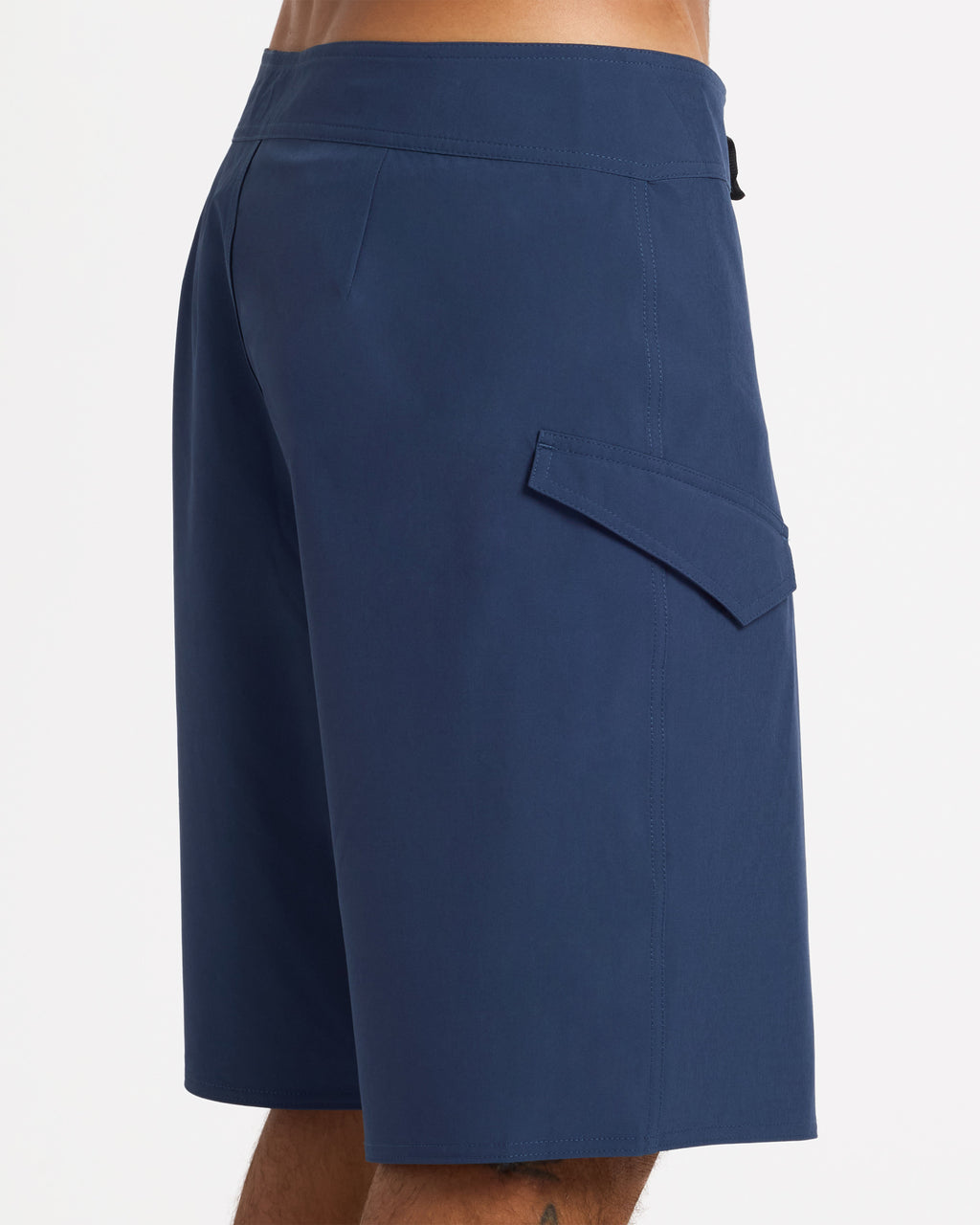 ucybs03007_volcom_lny_dtl2