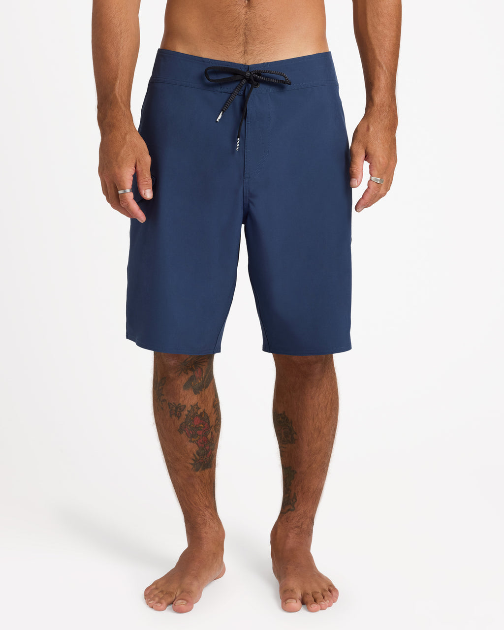 ucybs03007_volcom_lny_frt1