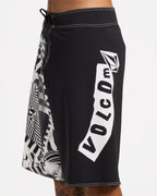 ucybs03012_volcom_blk_dtl1