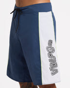 ucybs03013_volcom_lny_dtl1