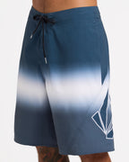 ucybs03014_volcom_mid_dtl1
