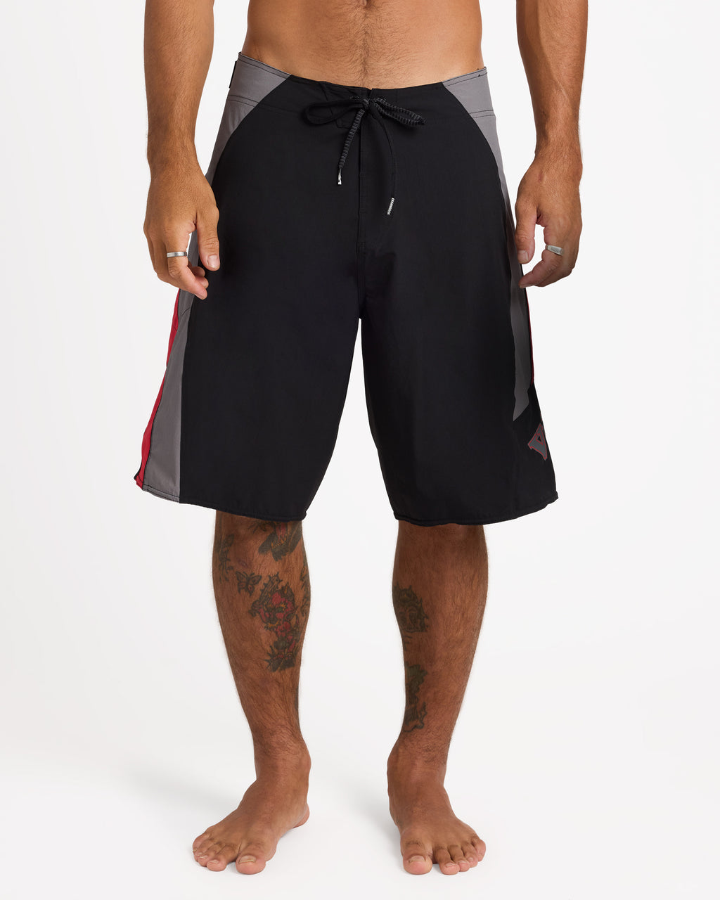 ucybs03015_volcom_blk_frt1