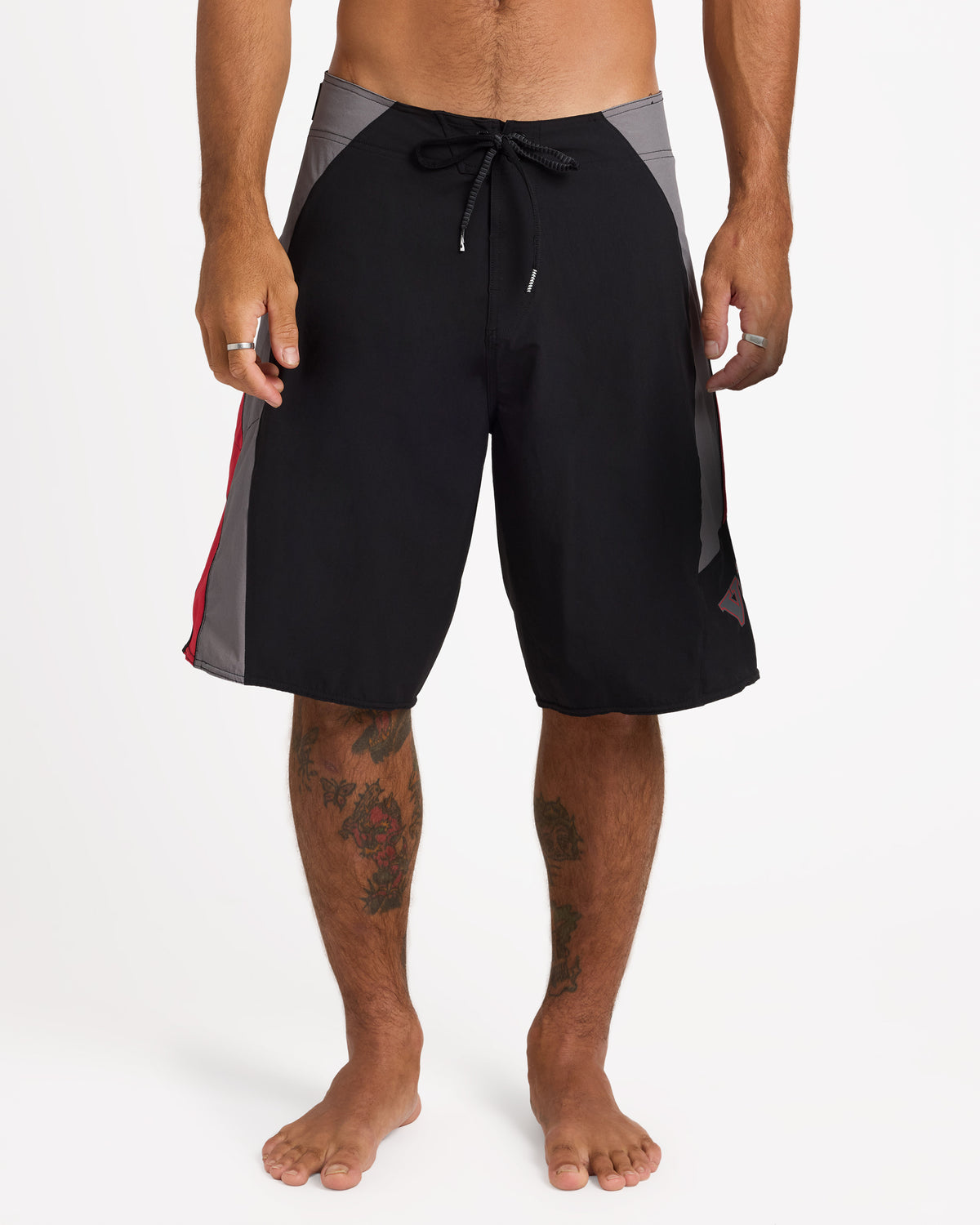 ucybs03015_volcom_blk_frt1