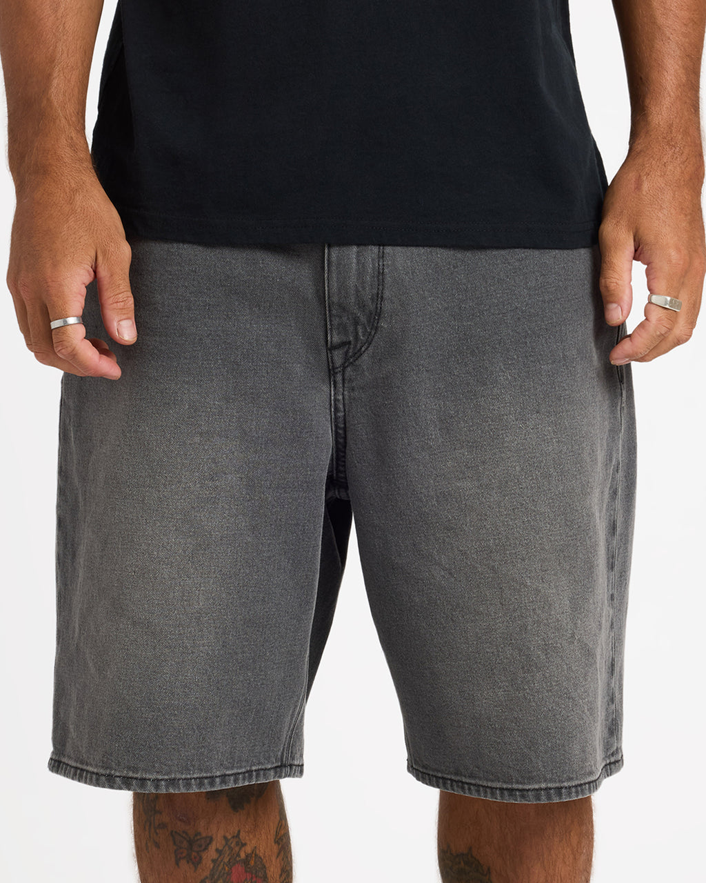 ucyds03000_volcom_con_frt6