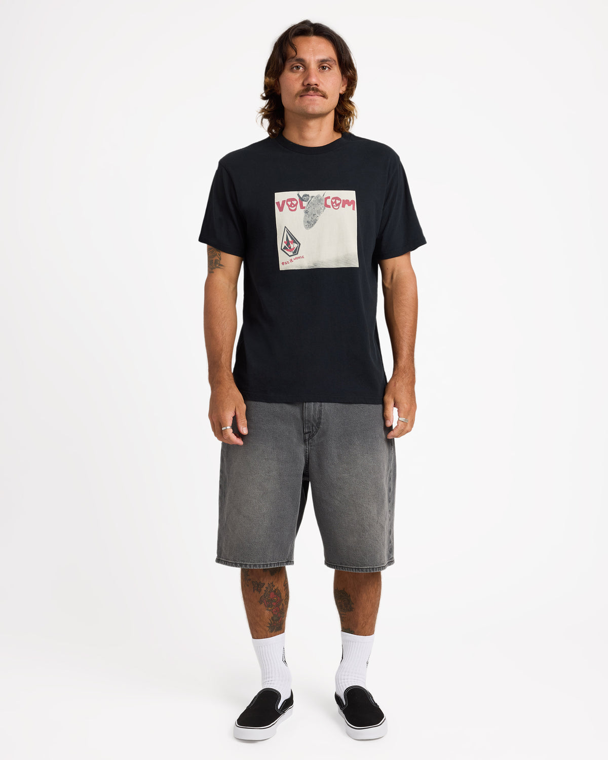 ucyds03000_volcom_con_frt9