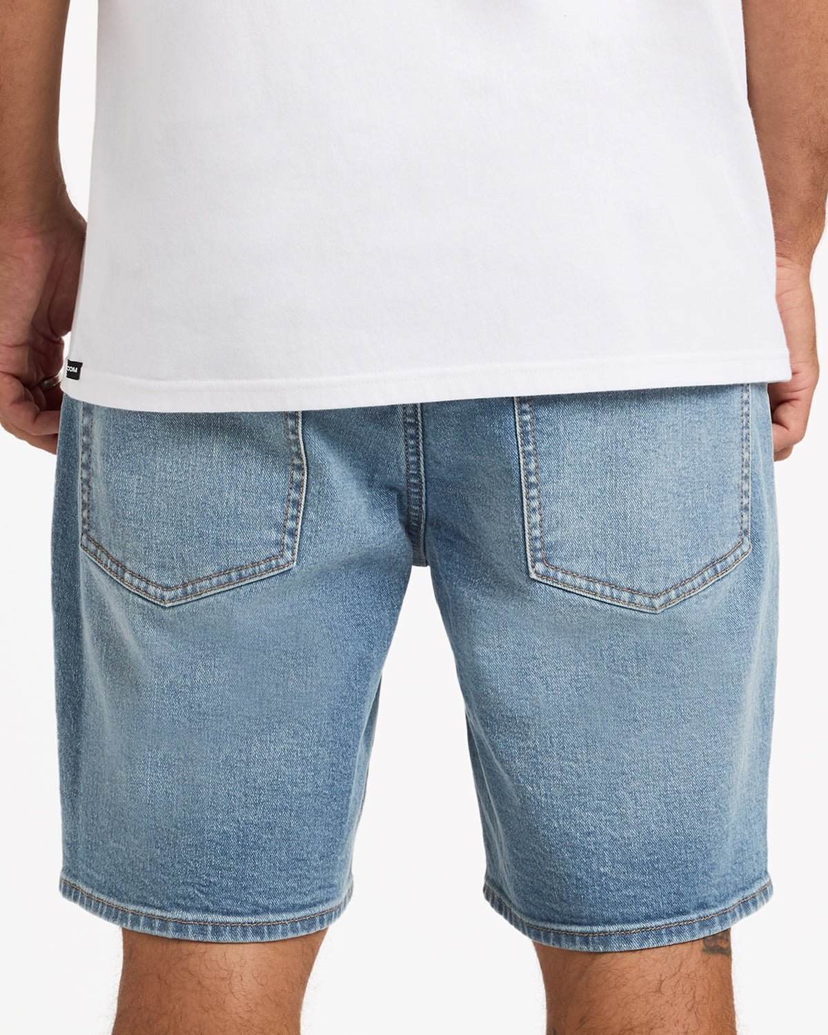 ucyds03002_volcom_oti_bck6