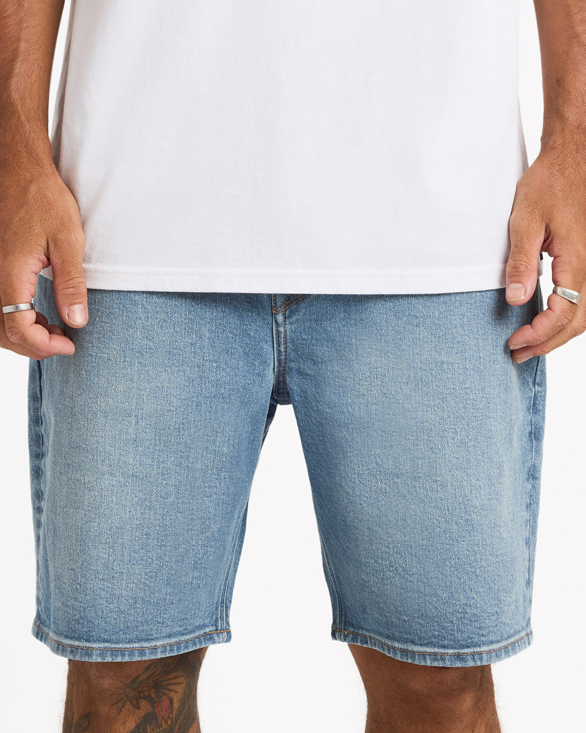 ucyds03002_volcom_oti_frt6