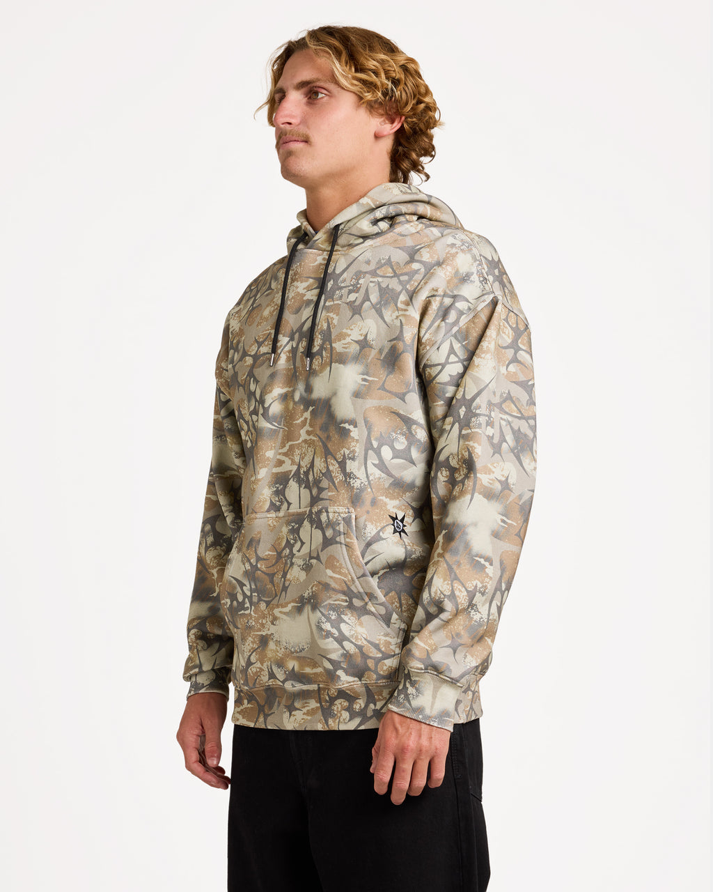 ucyft03001_volcom_cam_sd1