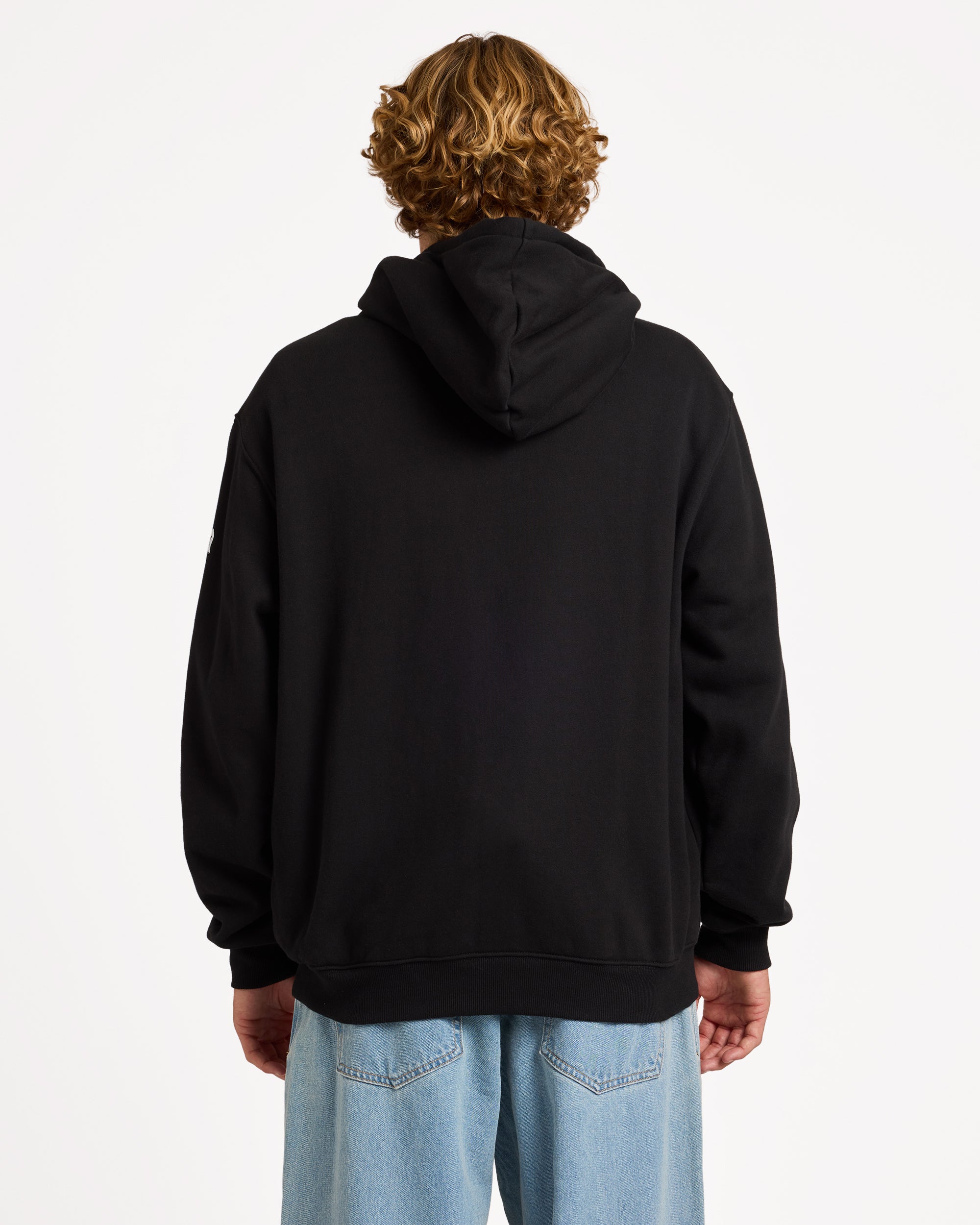 ucyft03002_volcom_blk_bck1