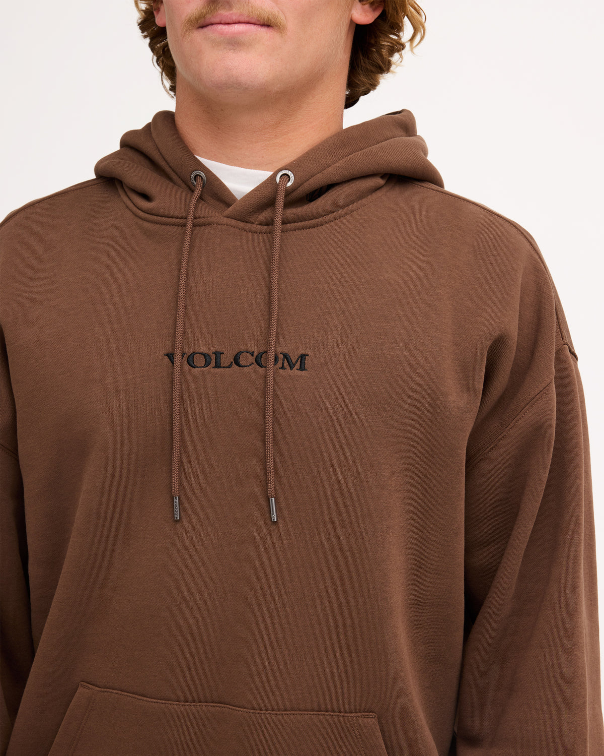ucyft03005_volcom_brs_dtl1