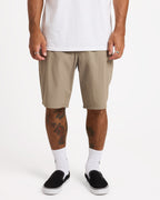 ucyhy03002_volcom_bnl_frt1