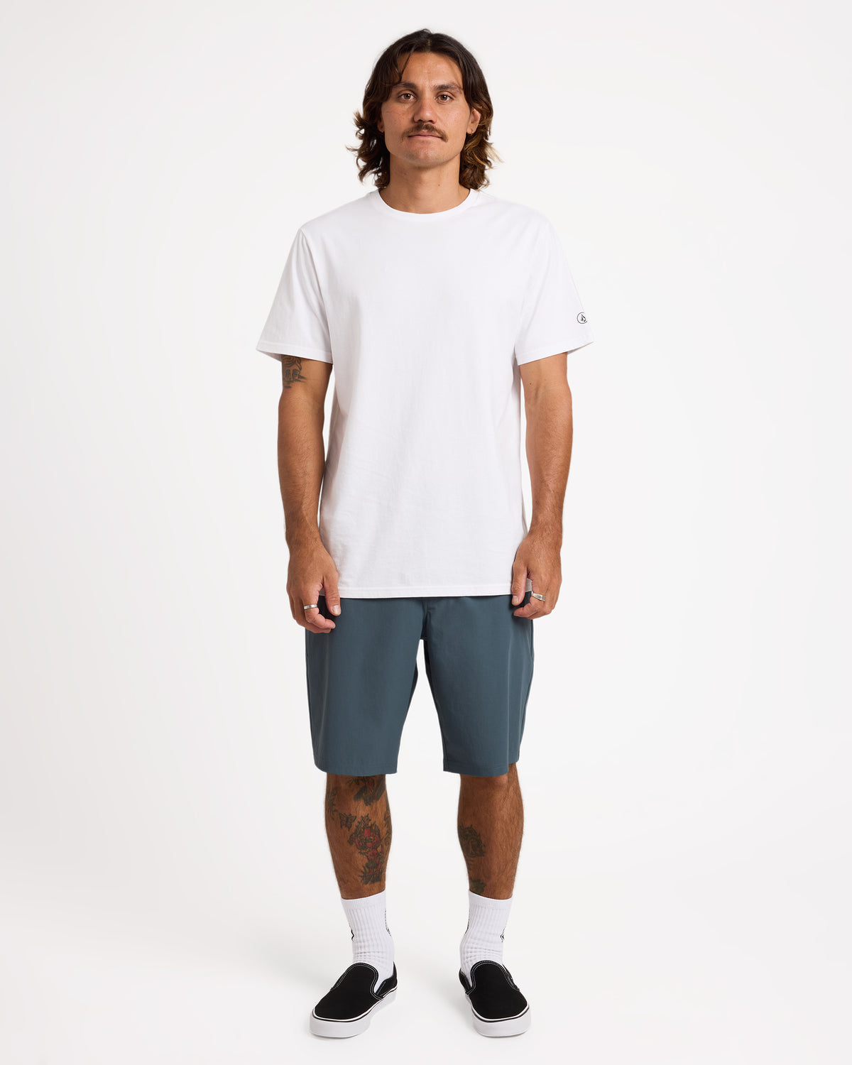 ucyhy03002_volcom_dst_frt9