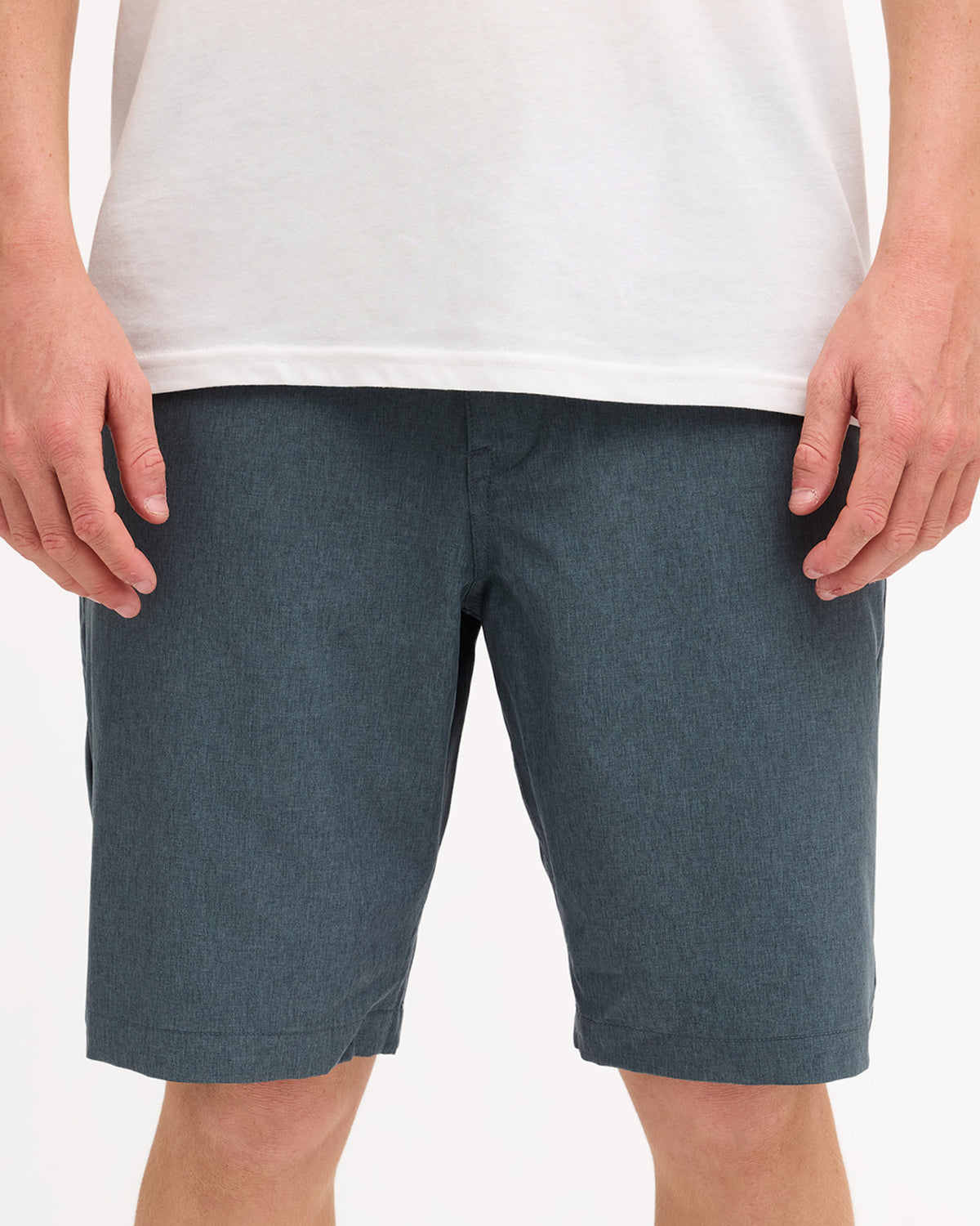 ucyhy03003_volcom_dst_frt6