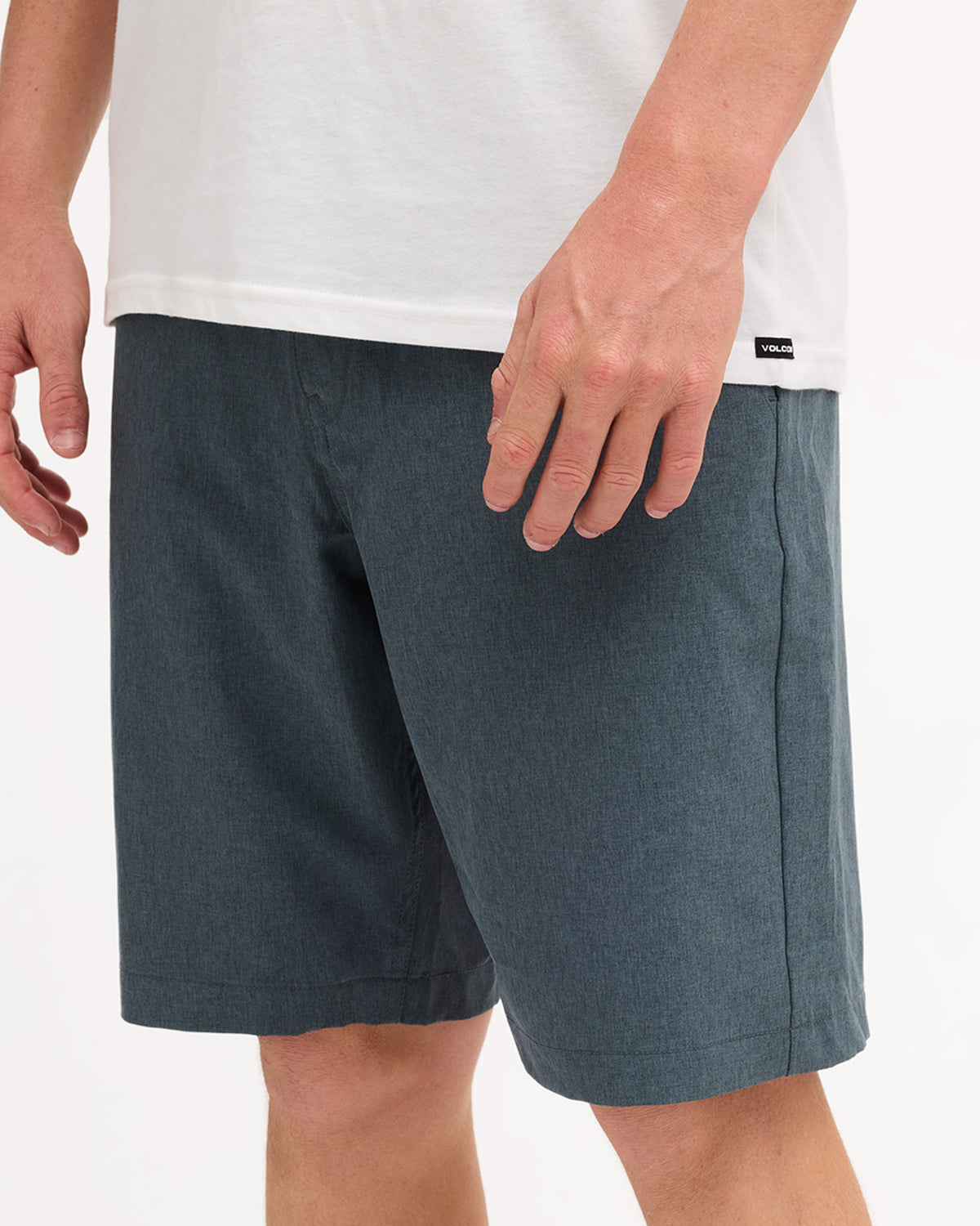 ucyhy03003_volcom_dst_sd6
